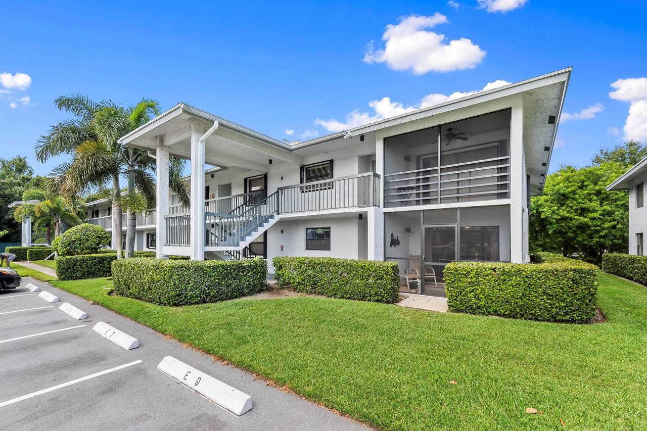 1210 Parkview Place - Photo 1