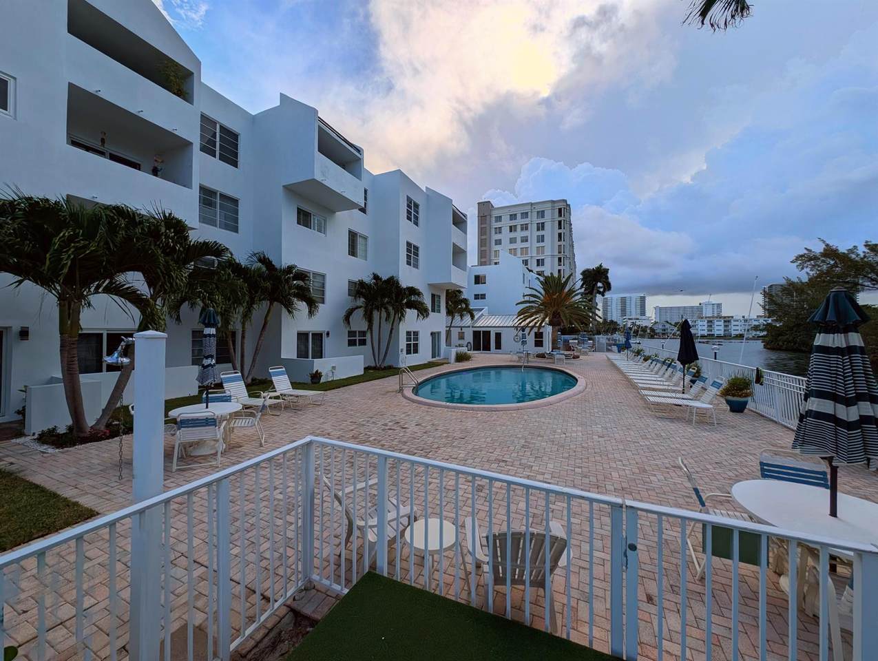 2860 14th St Causeway - Photo 1