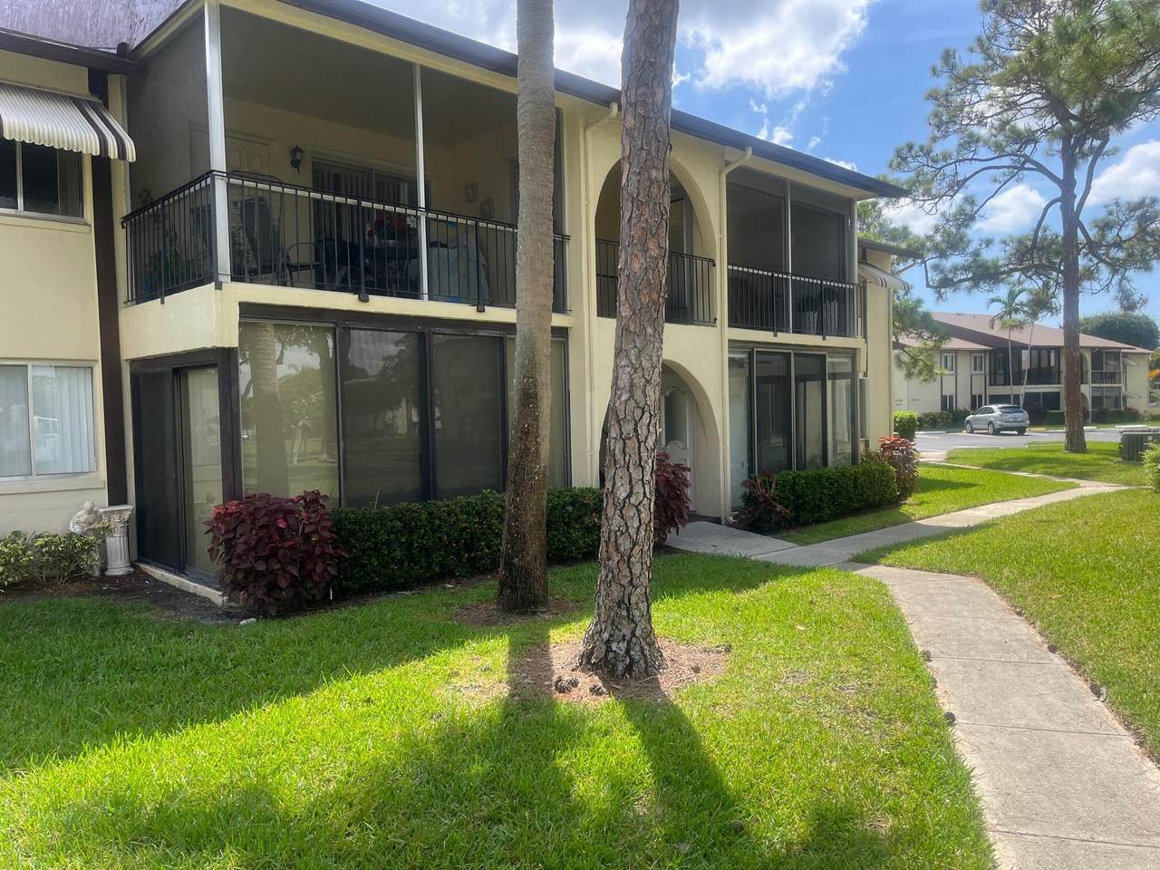 3487 La Palmas Court - Photo 1