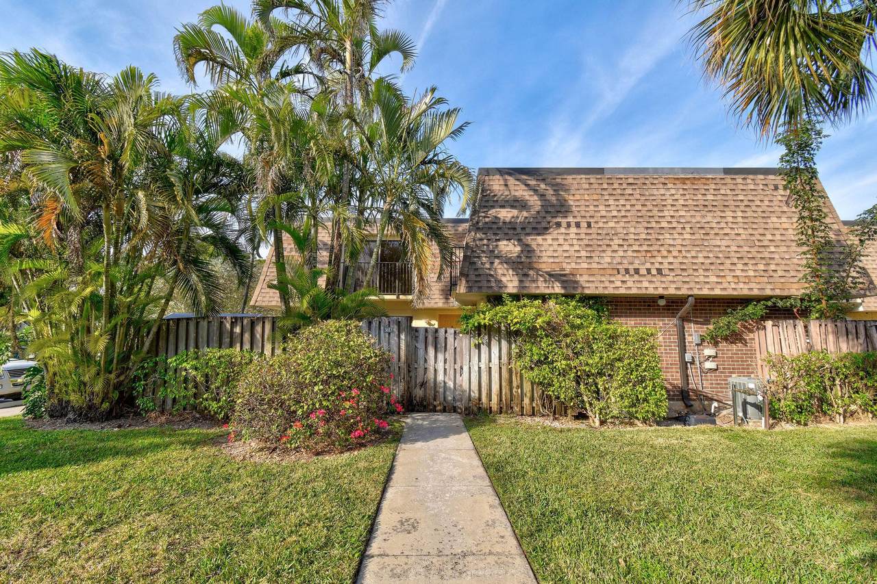 2913 22nd Circle - Photo 1