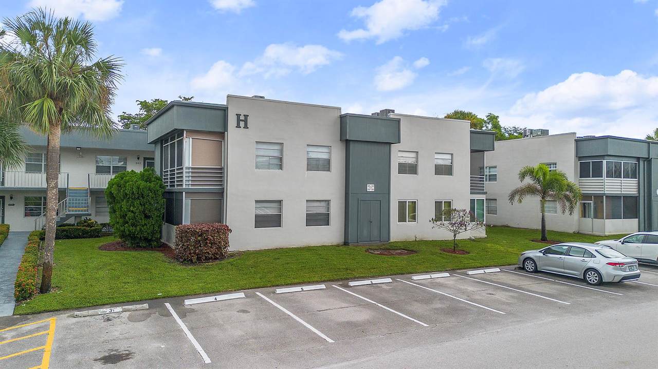 339 Normandy H - Photo 1