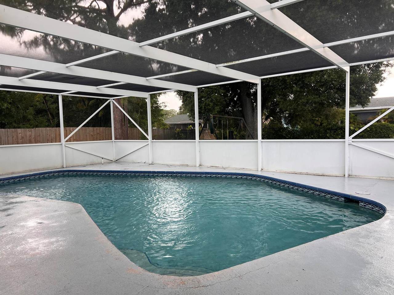 1120 Ithaca Street - Photo 1