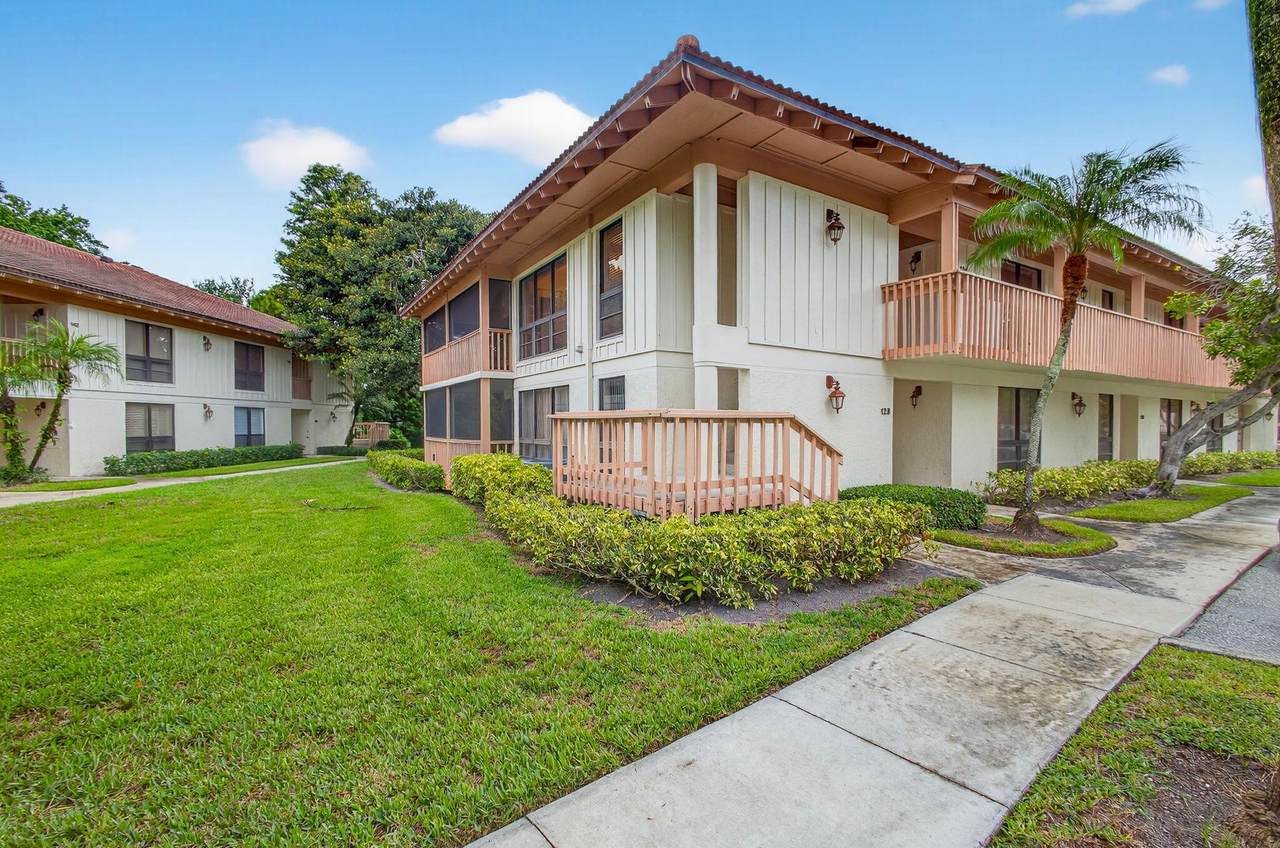 134 Brackenwood Road - Photo 1