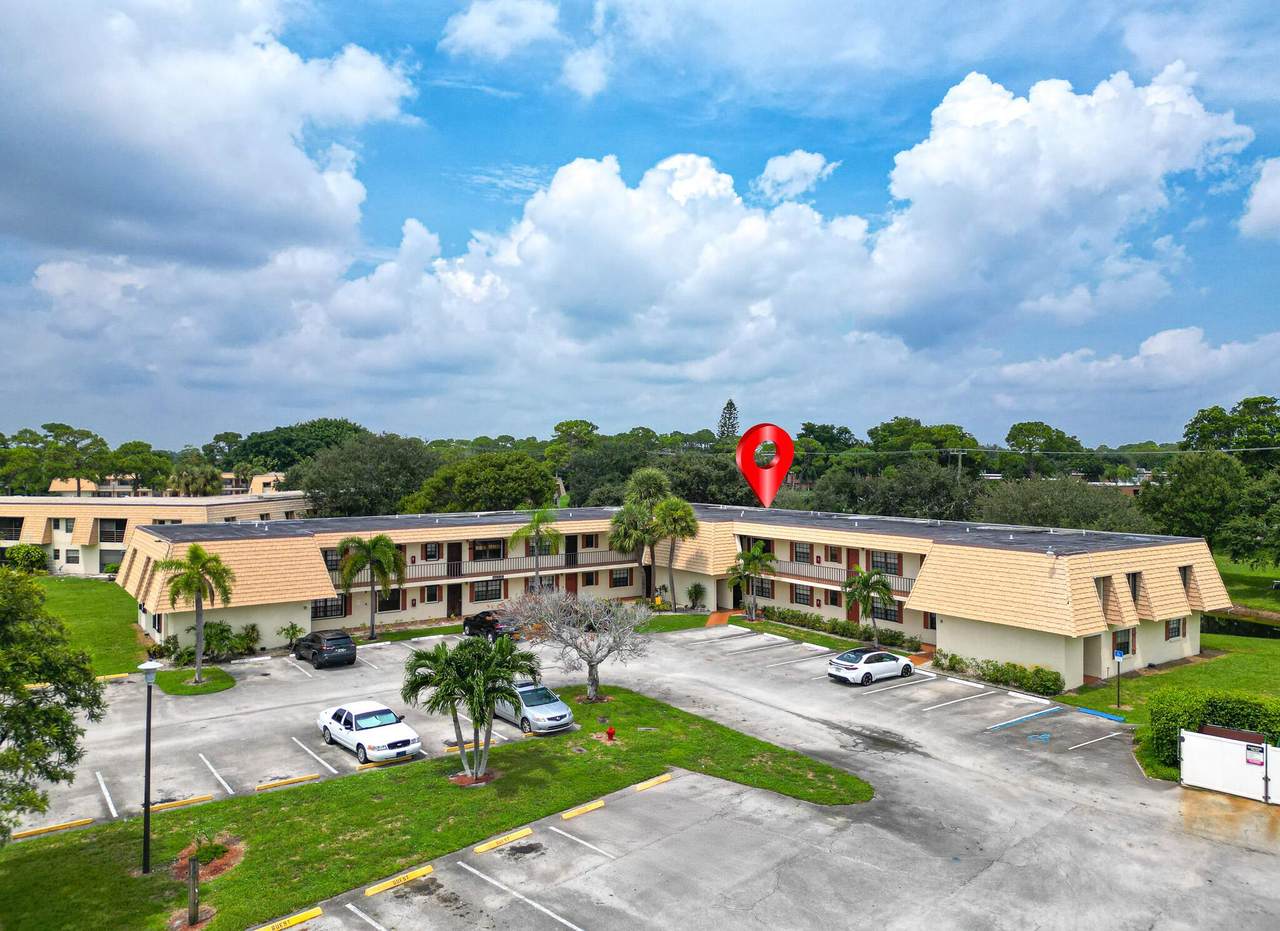 4151 Oak Terrace Drive - Photo 1