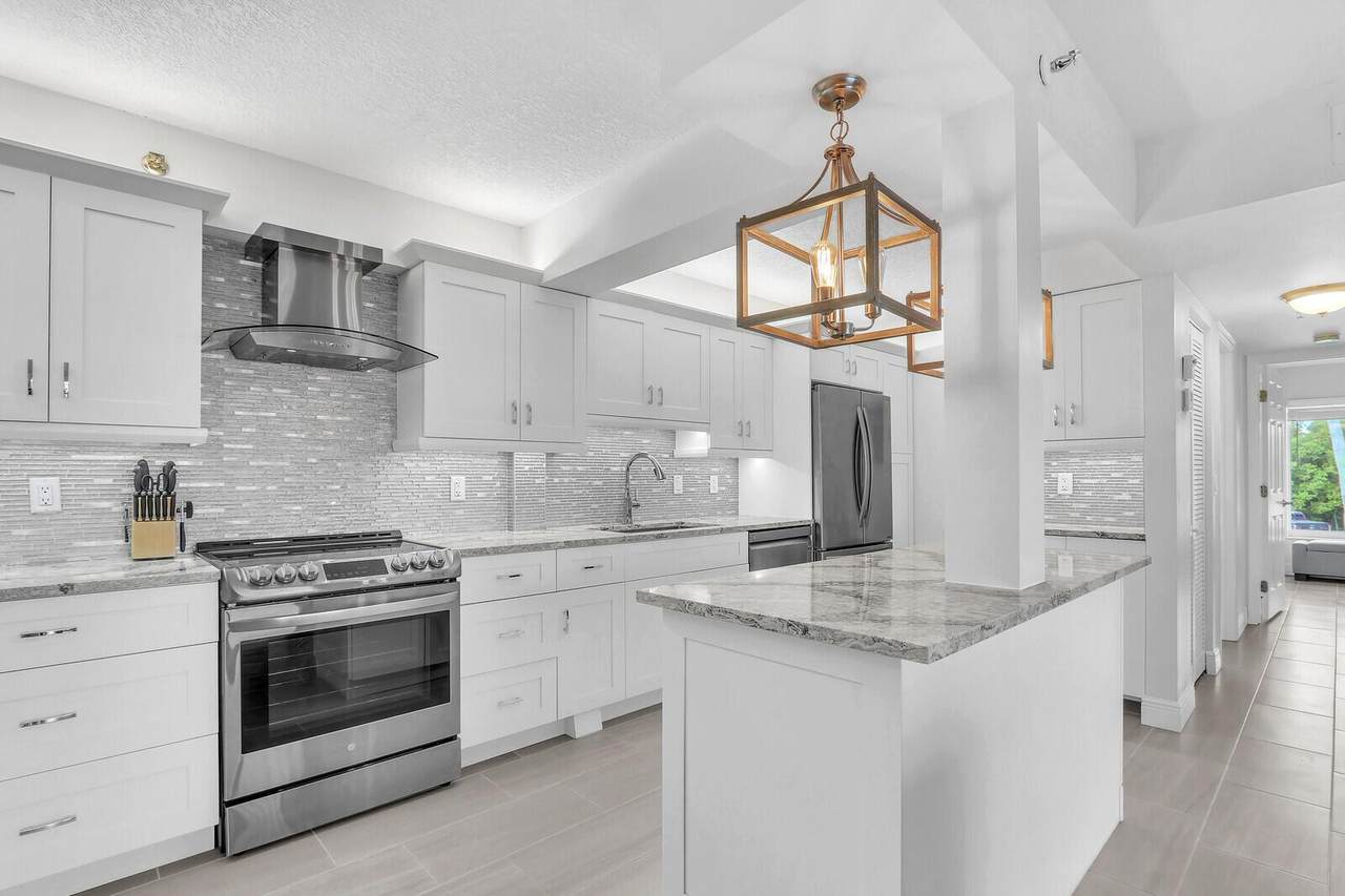 4444 Ocean - Photo 1