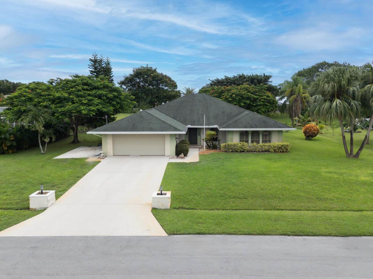 3013 Darien Road - Photo 1