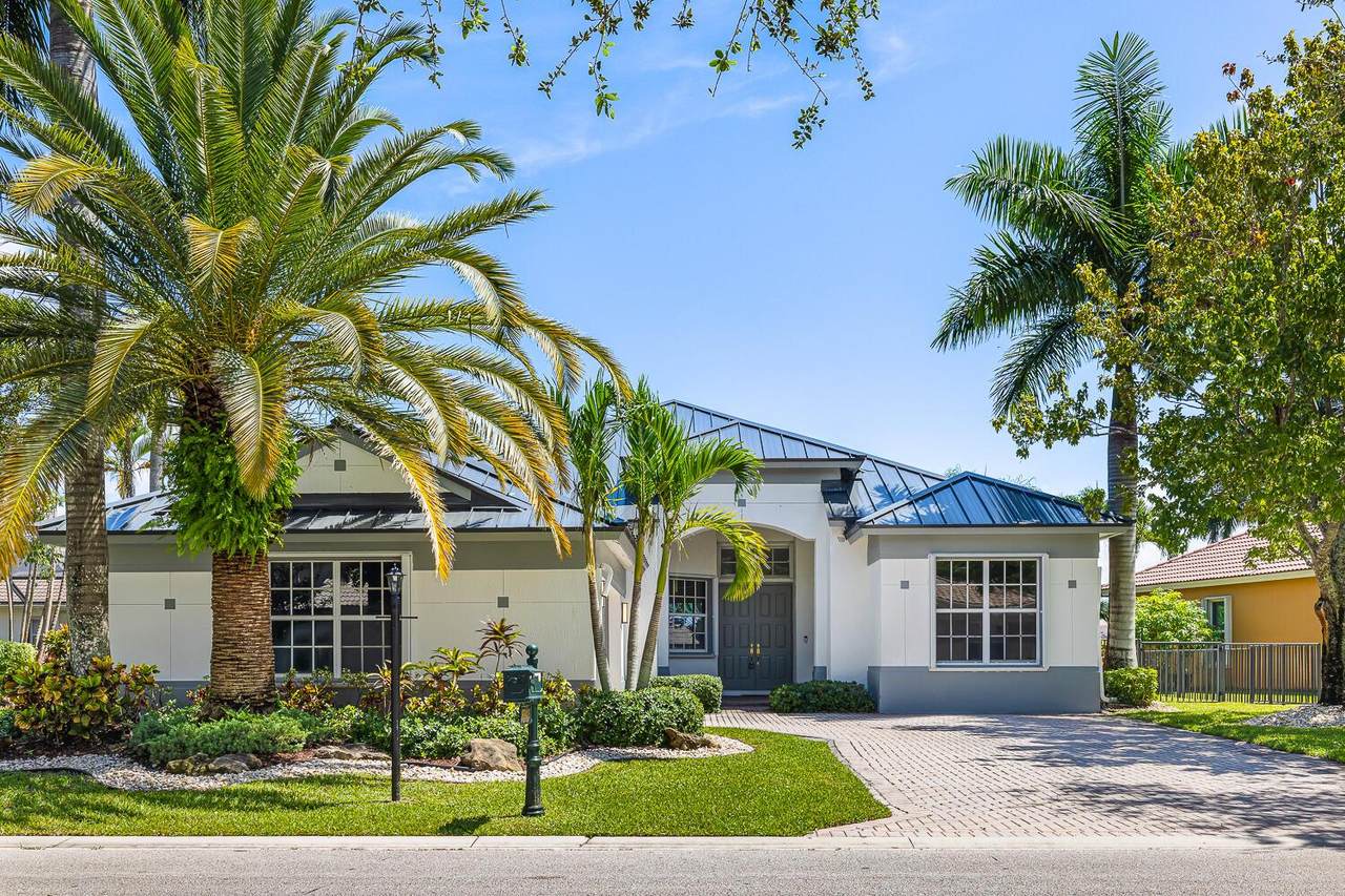 6916 113th Avenue - Photo 1