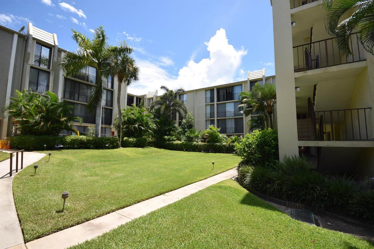 501 11th Place - Photo 1