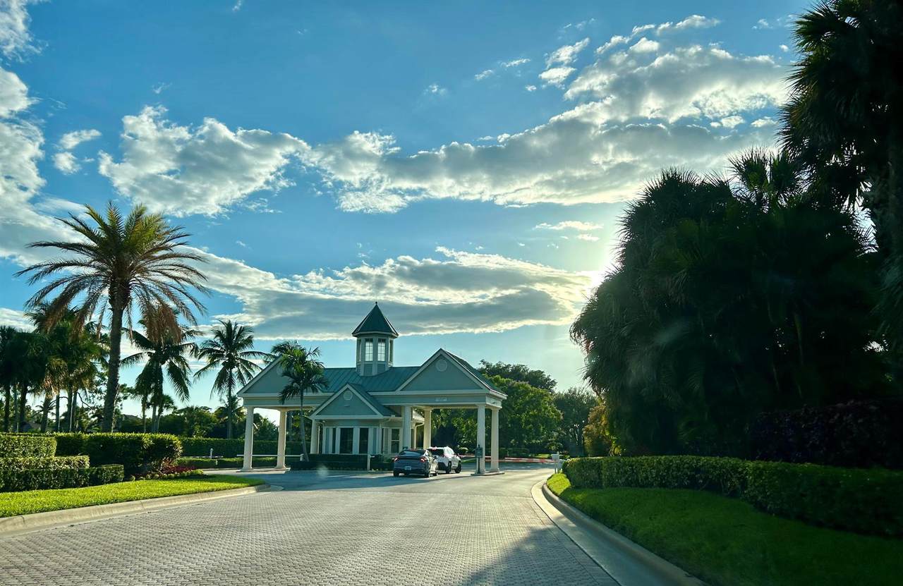 7795 Ironhorse Boulevard - Photo 1