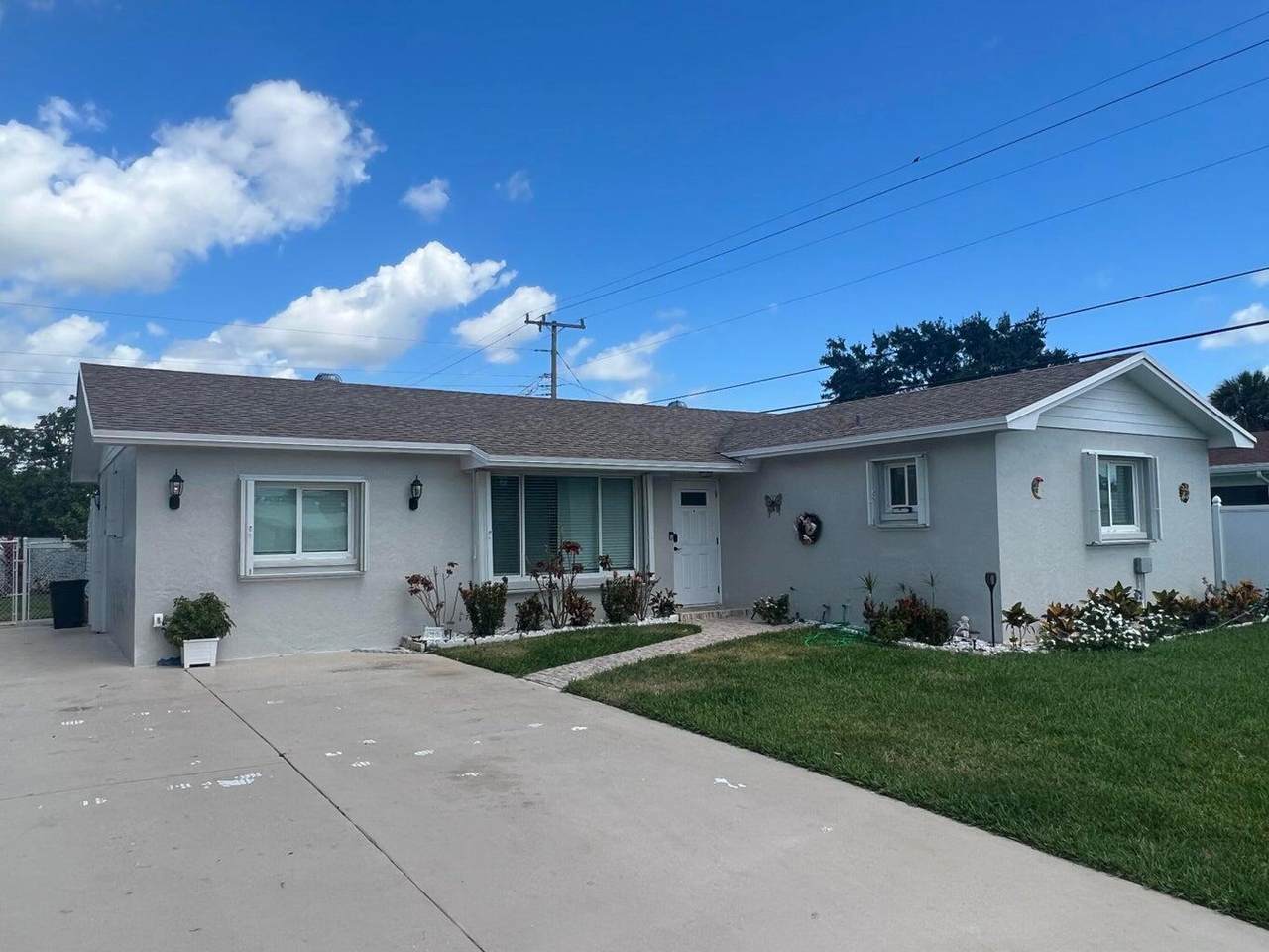 343 Balsam Street - Photo 1