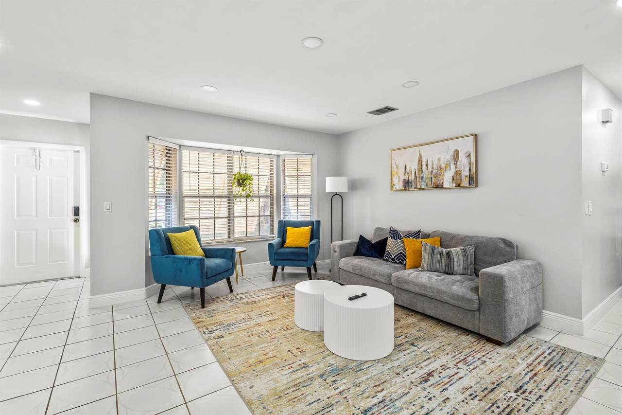 750 24th Street - Photo 1