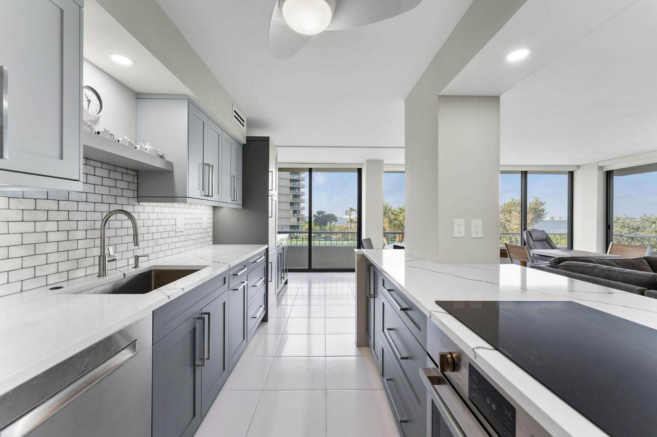 5510 Ocean Drive - Photo 1