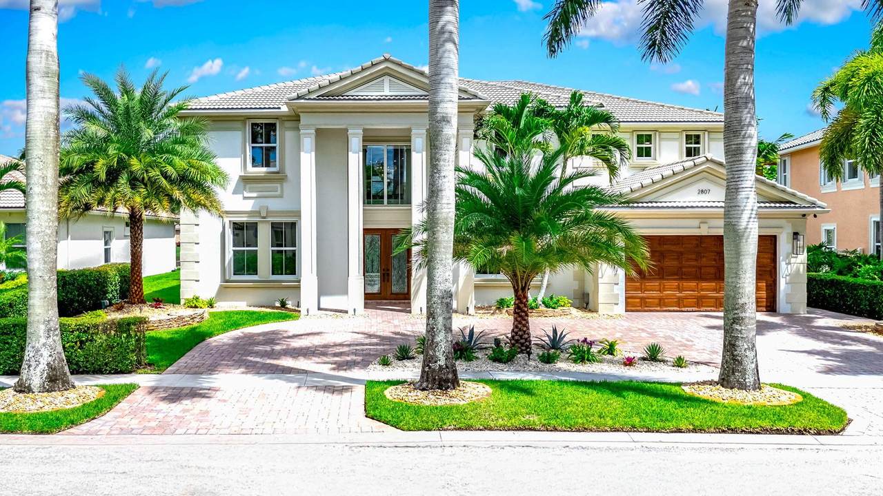 2807 Pillsbury Way - Photo 1