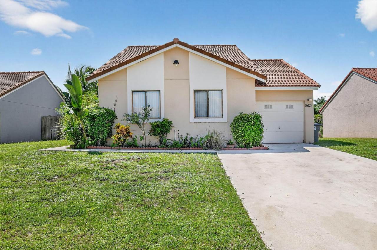 9673 63rd Trail - Photo 1