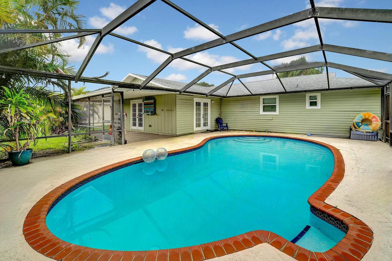 1918 Cheltenham Street - Photo 1