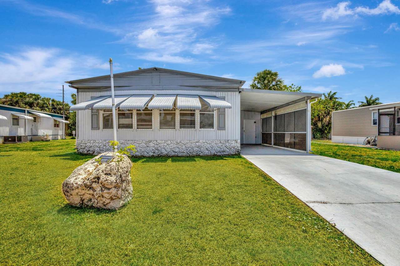 4072 74th Street - Photo 1