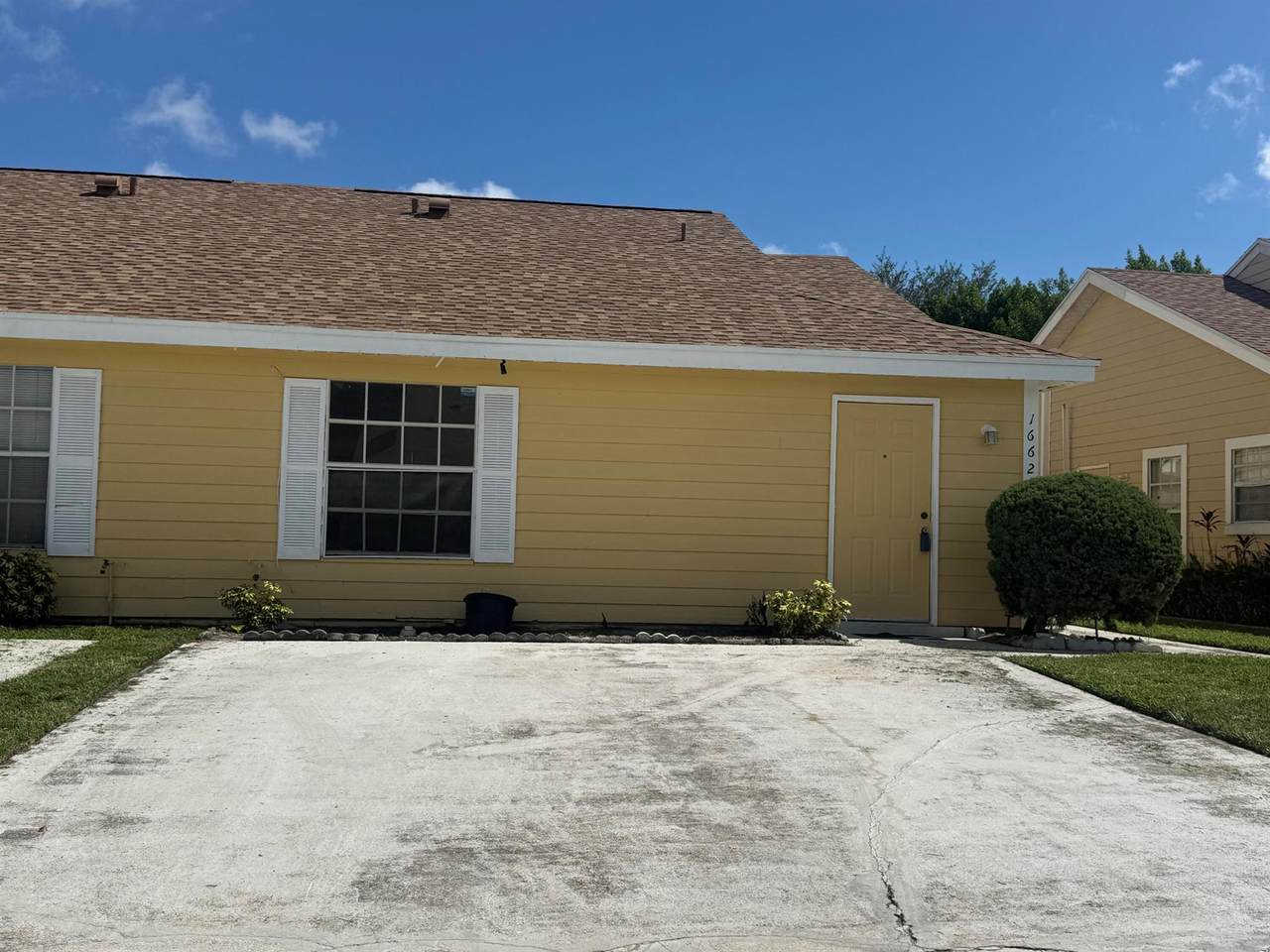 1662 Royal Forest Court - Photo 1