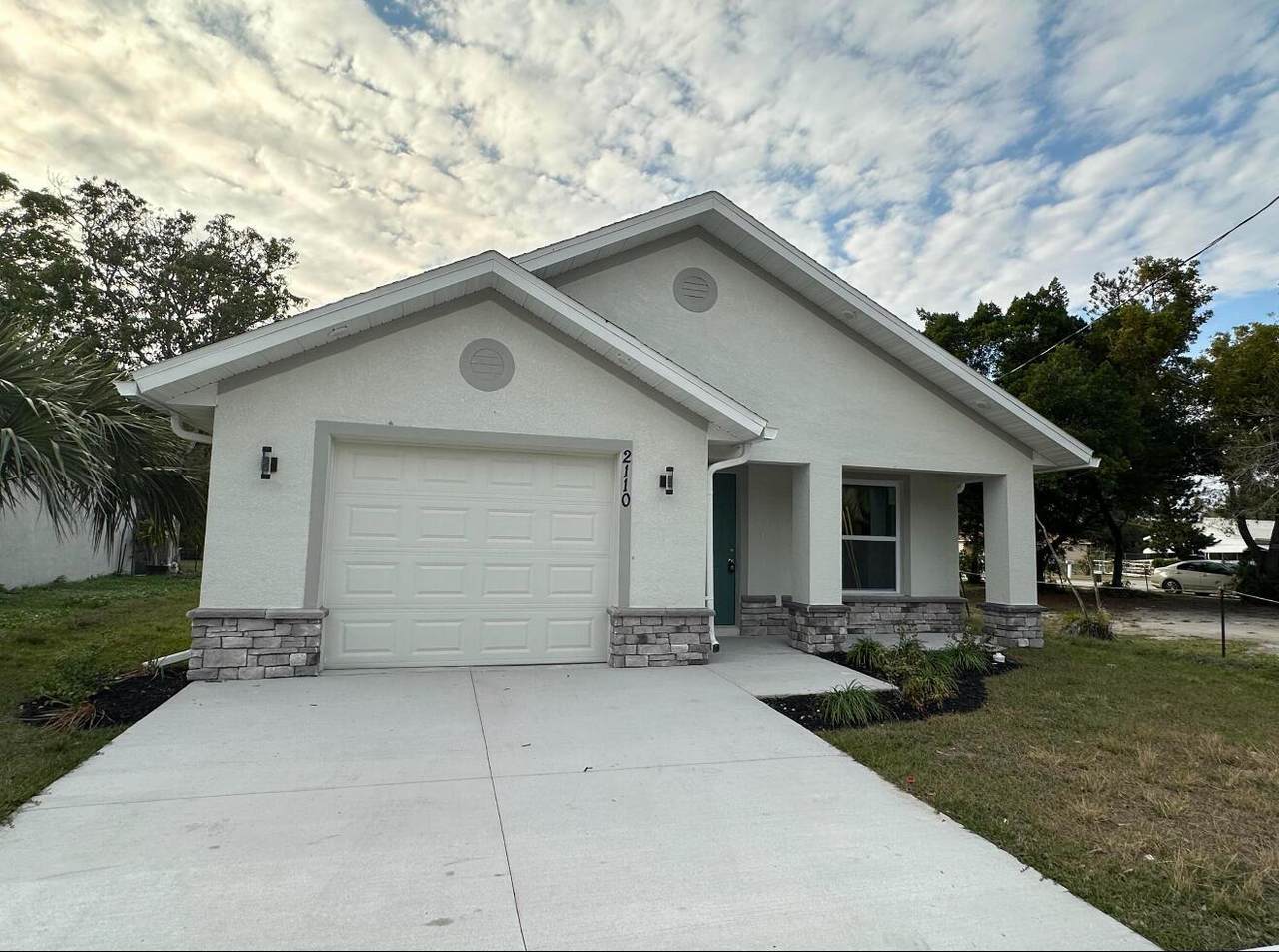 2110 Palm Avenue - Photo 1