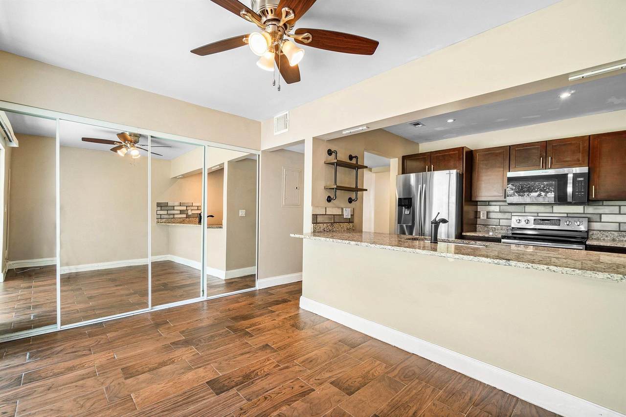 5090 Elmhurst Road - Photo 1