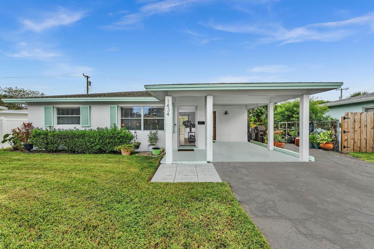 1434 7th Street - Photo 1