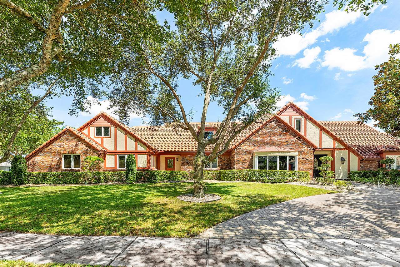 3790 Kings Way - Photo 1