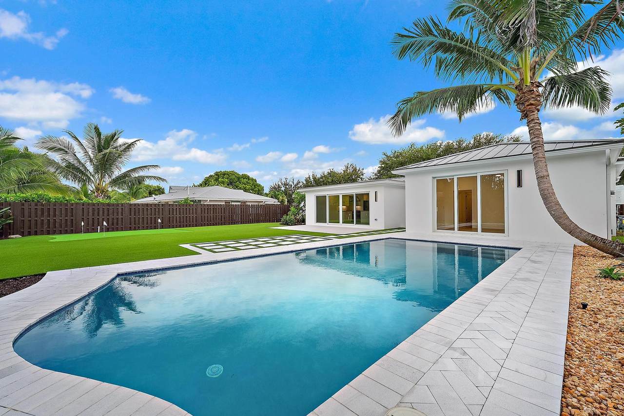 439 Lighthouse Drive - Photo 1