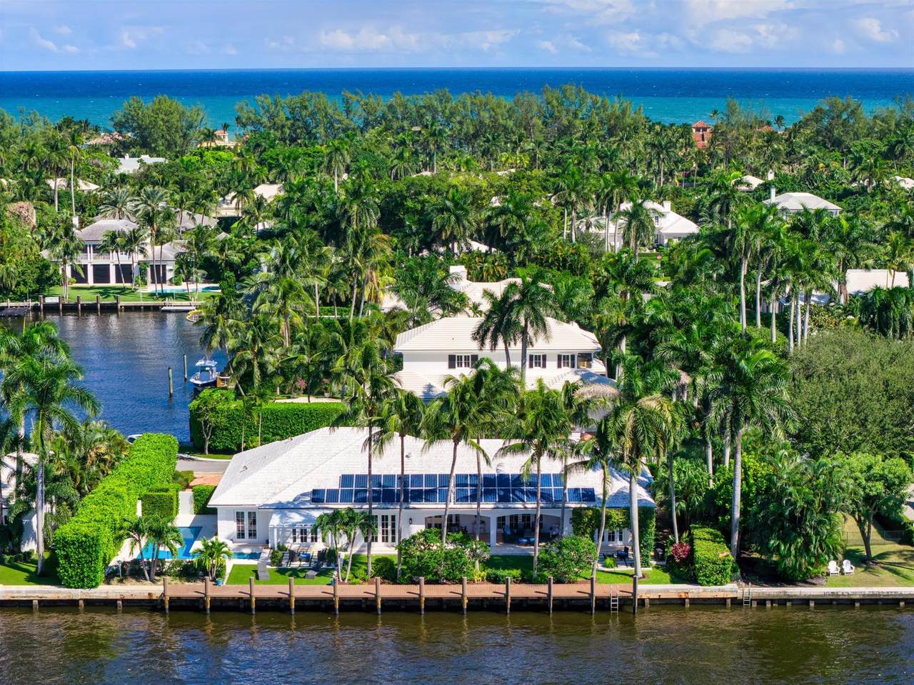 566 Palm Way - Photo 1