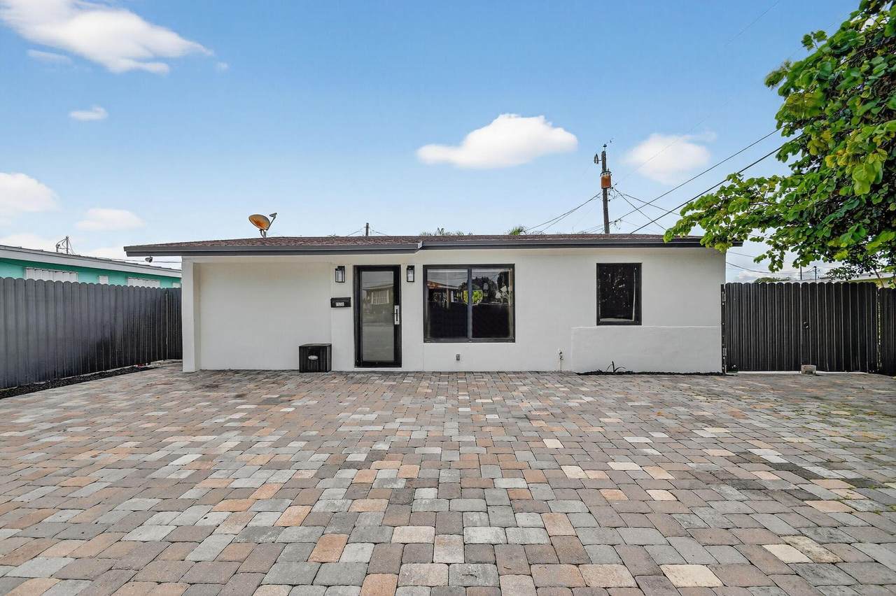 5008 Parker - Photo 1