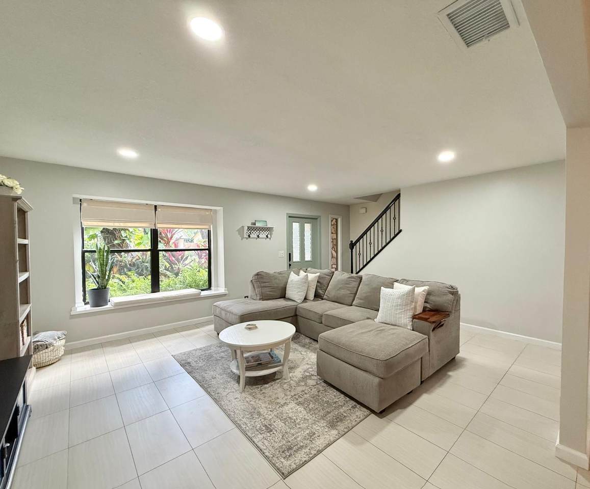 1088 Raintree - Photo 1