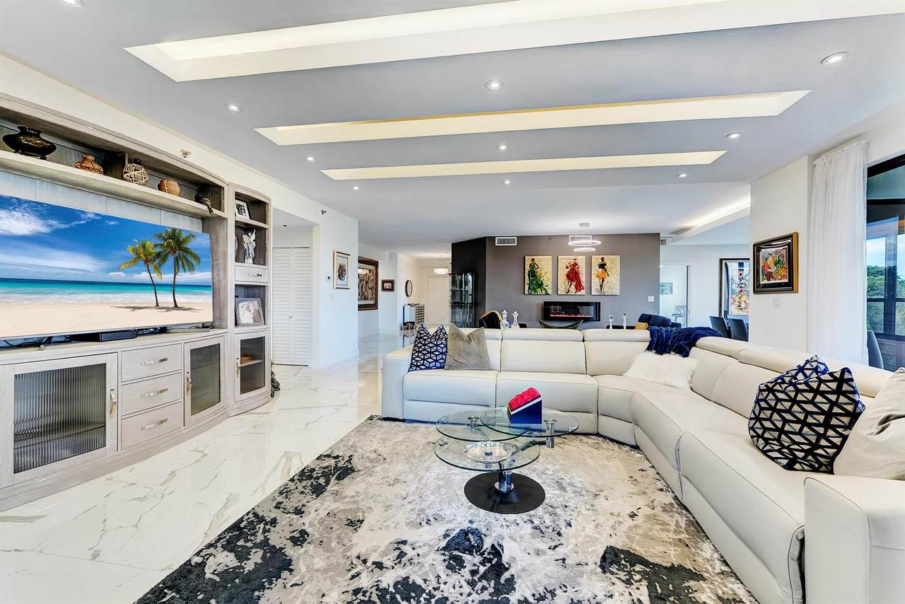 7235 Promenade Drive - Photo 1