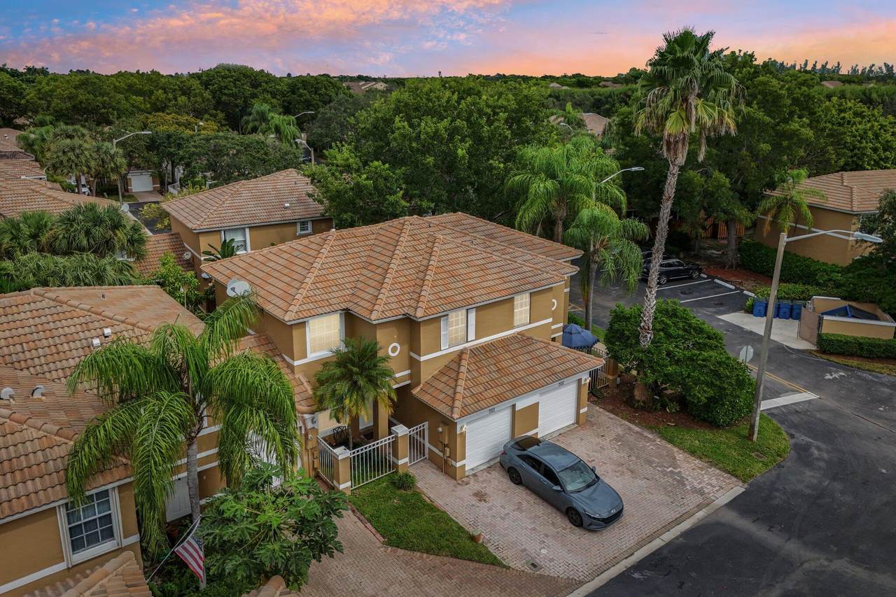 2837 99th Terrace - Photo 1