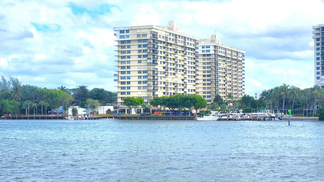 2121 Ocean Boulevard - Photo 1