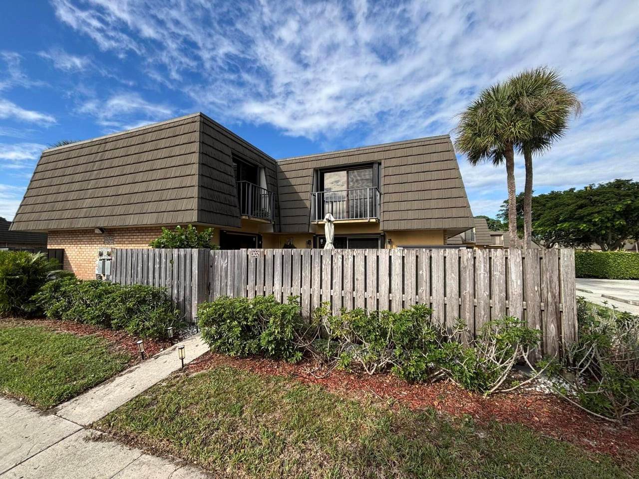 302 3rd Way - Photo 1