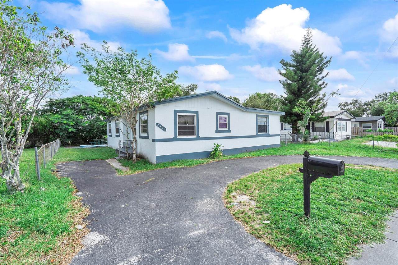 2300 31st Avenue - Photo 1