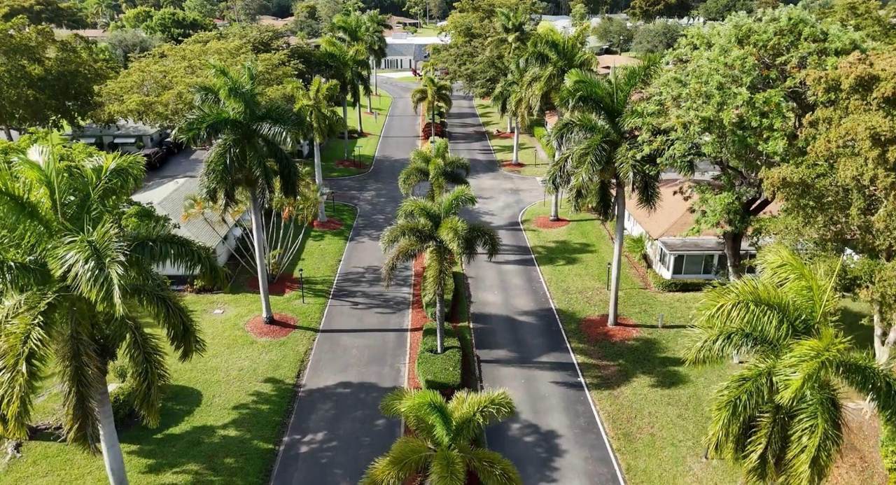 521 Sandpiper Circle - Photo 1