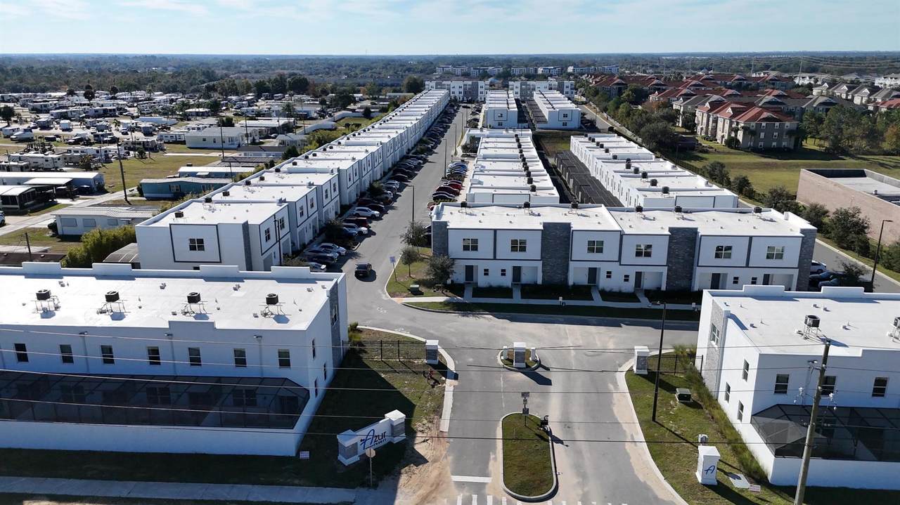 657 Trikomo - Photo 1