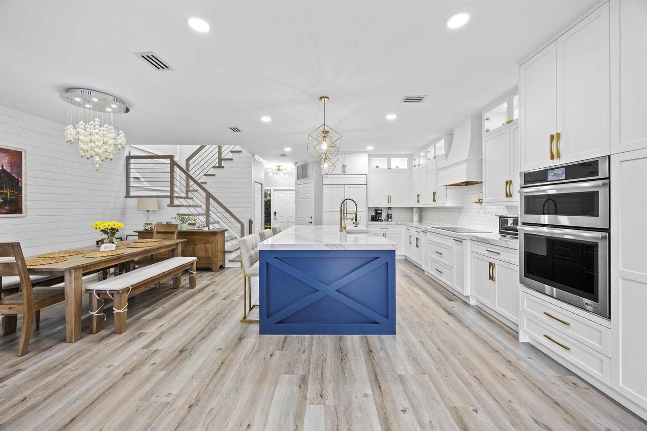 6822 Via Regina - Photo 1