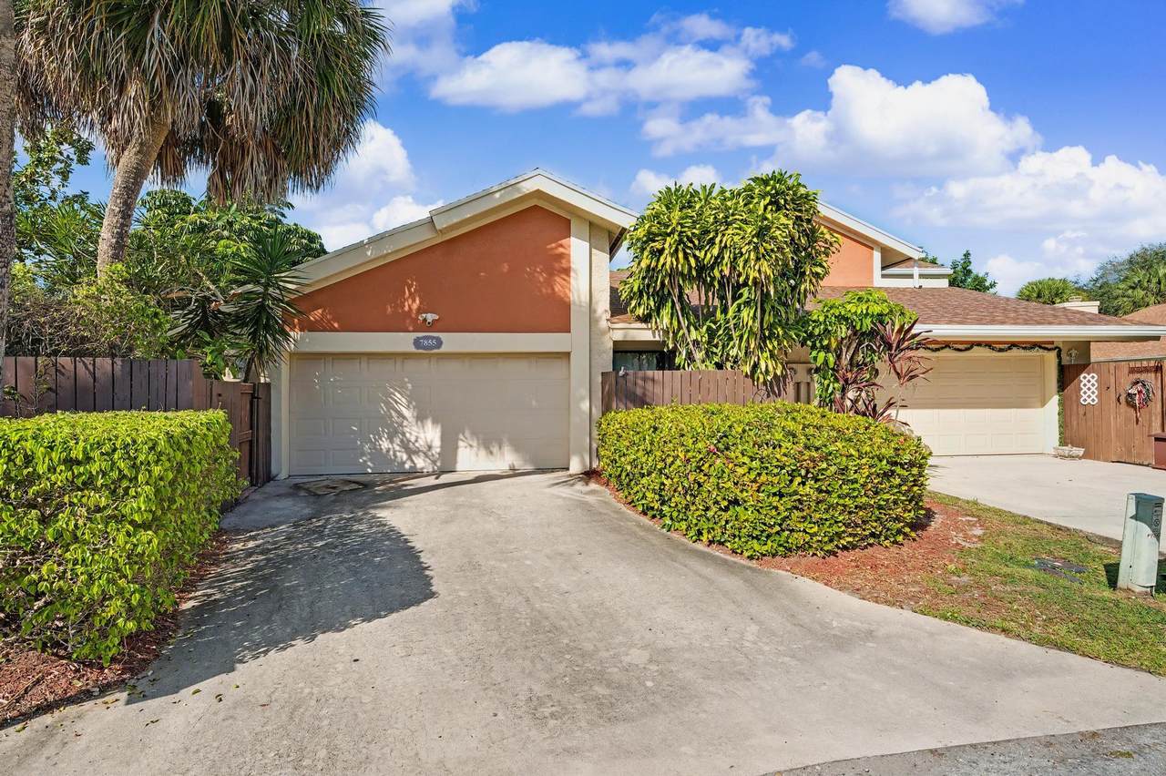 7855 Stanway - Photo 1