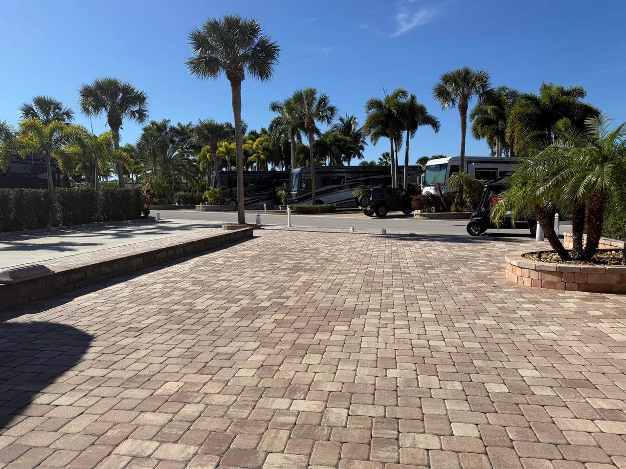 353 Foursome Lane - Photo 1