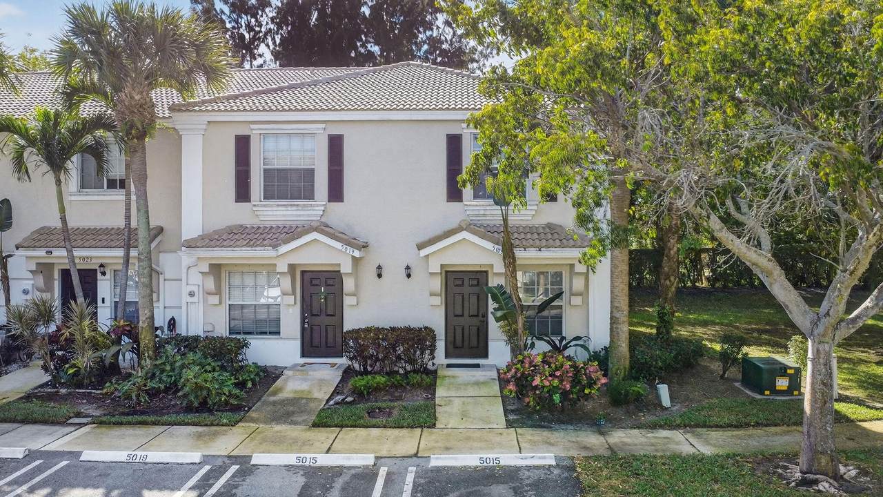 5015 Palmbrooke Circle - Photo 1