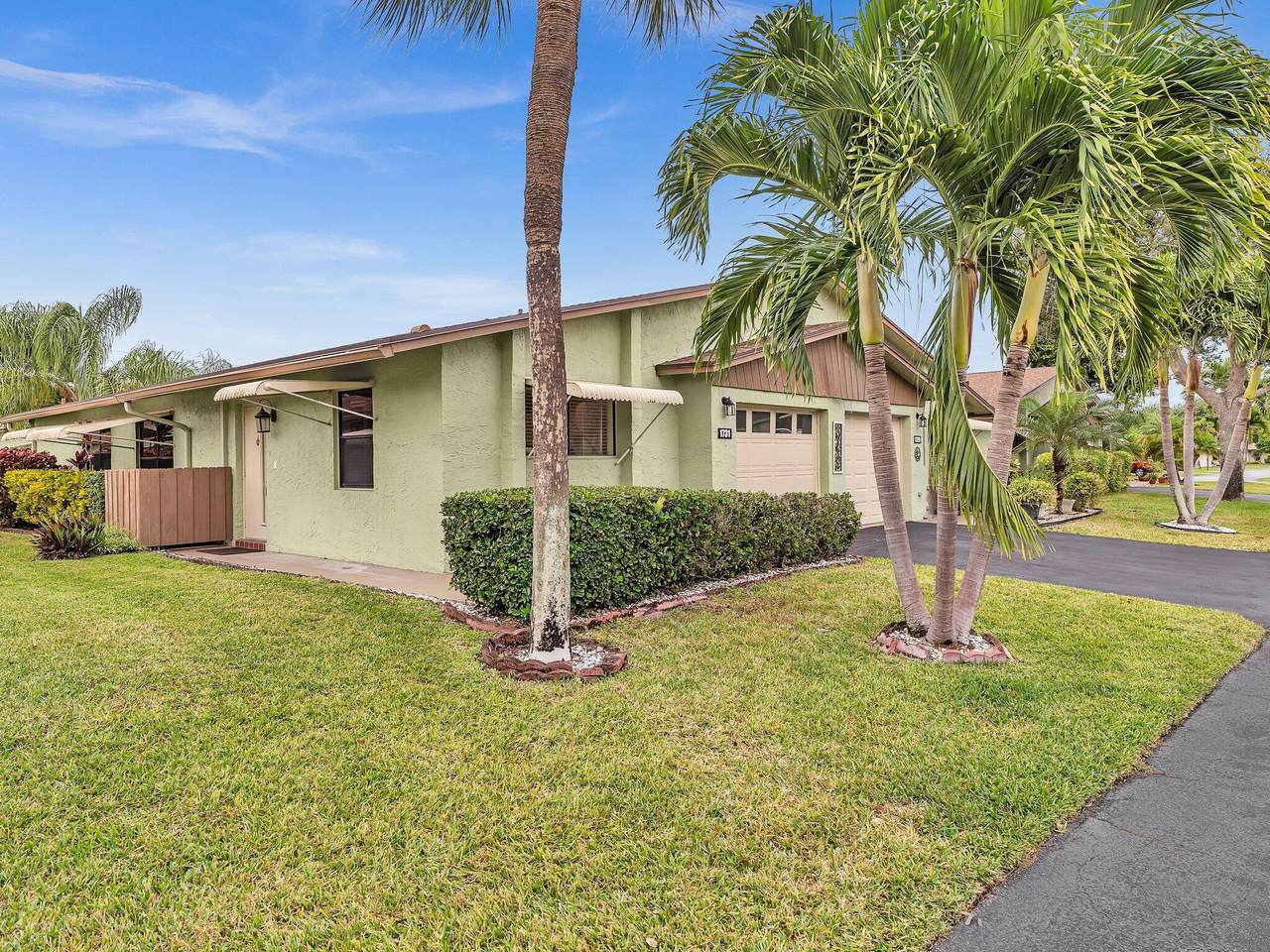 1731 Palmland Drive - Photo 1