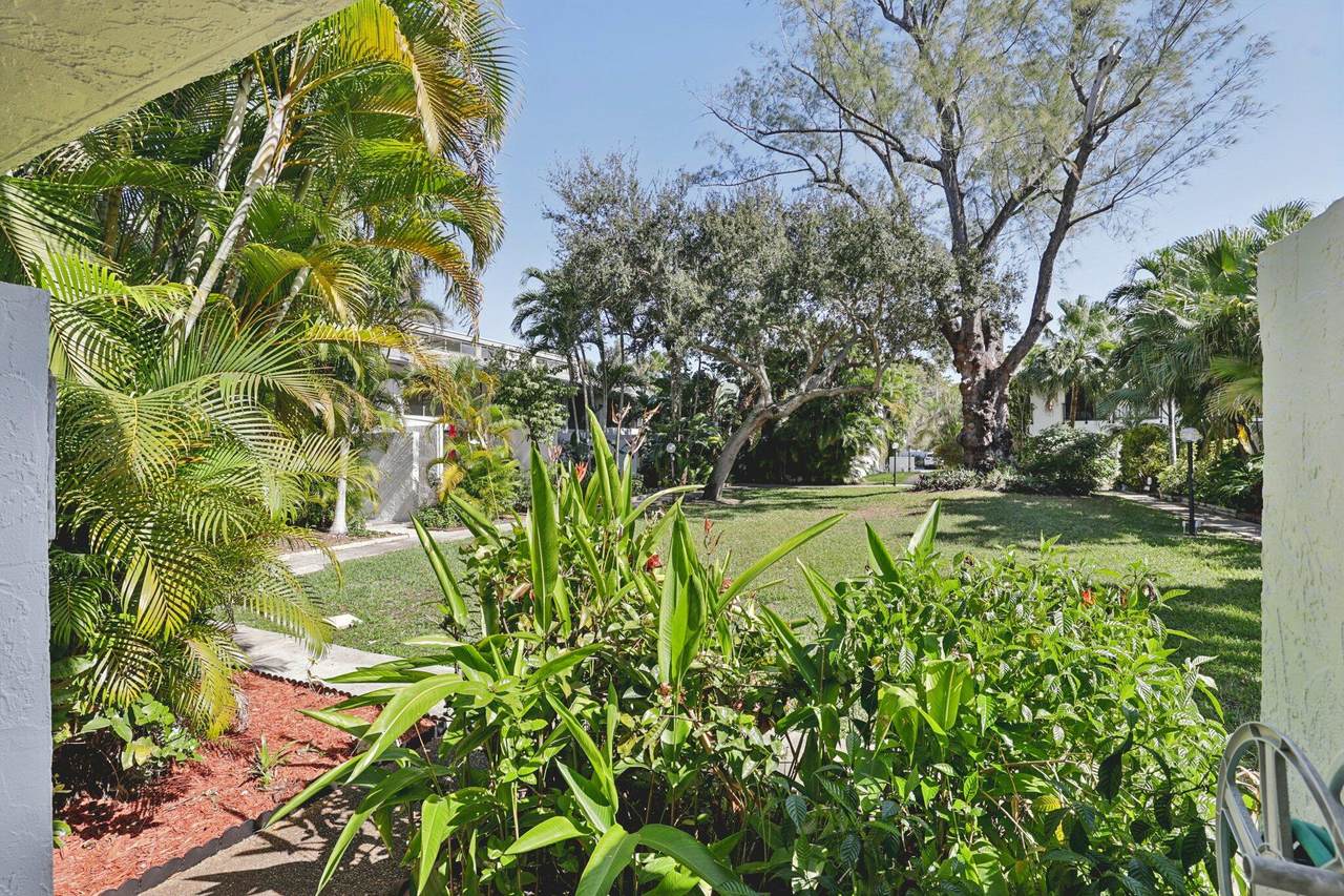 https://bt-photos.global.ssl.fastly.net/beaches/1280_boomver_1_R11158961-2.jpg