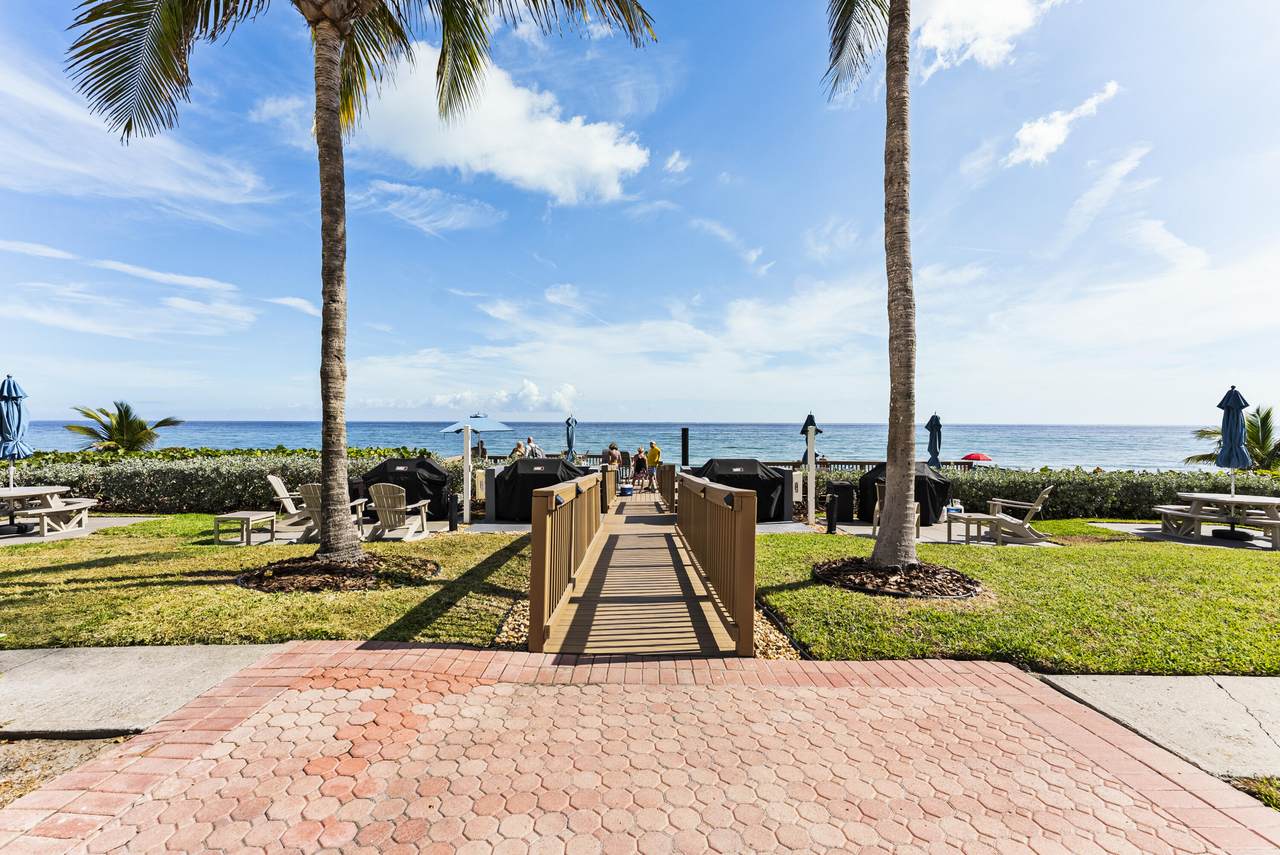 https://bt-photos.global.ssl.fastly.net/beaches/1280_boomver_1_R11159042-2.jpg