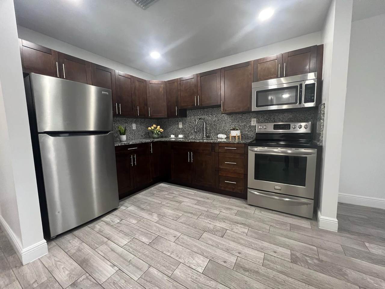 1554 Citation Dr - Photo 1