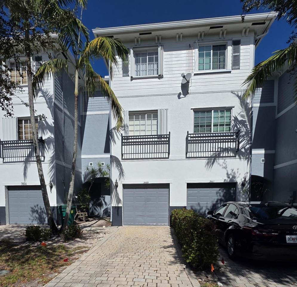 3589 14th Court - Photo 1