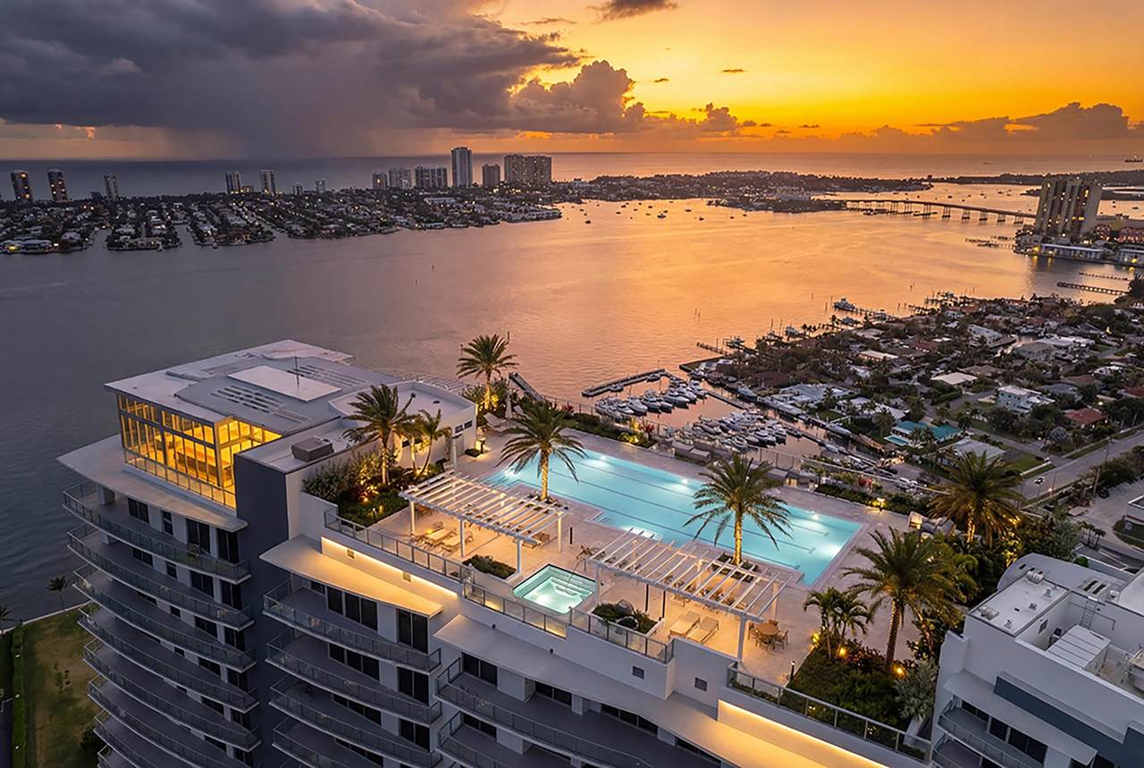 220 Lake Shore - Photo 1