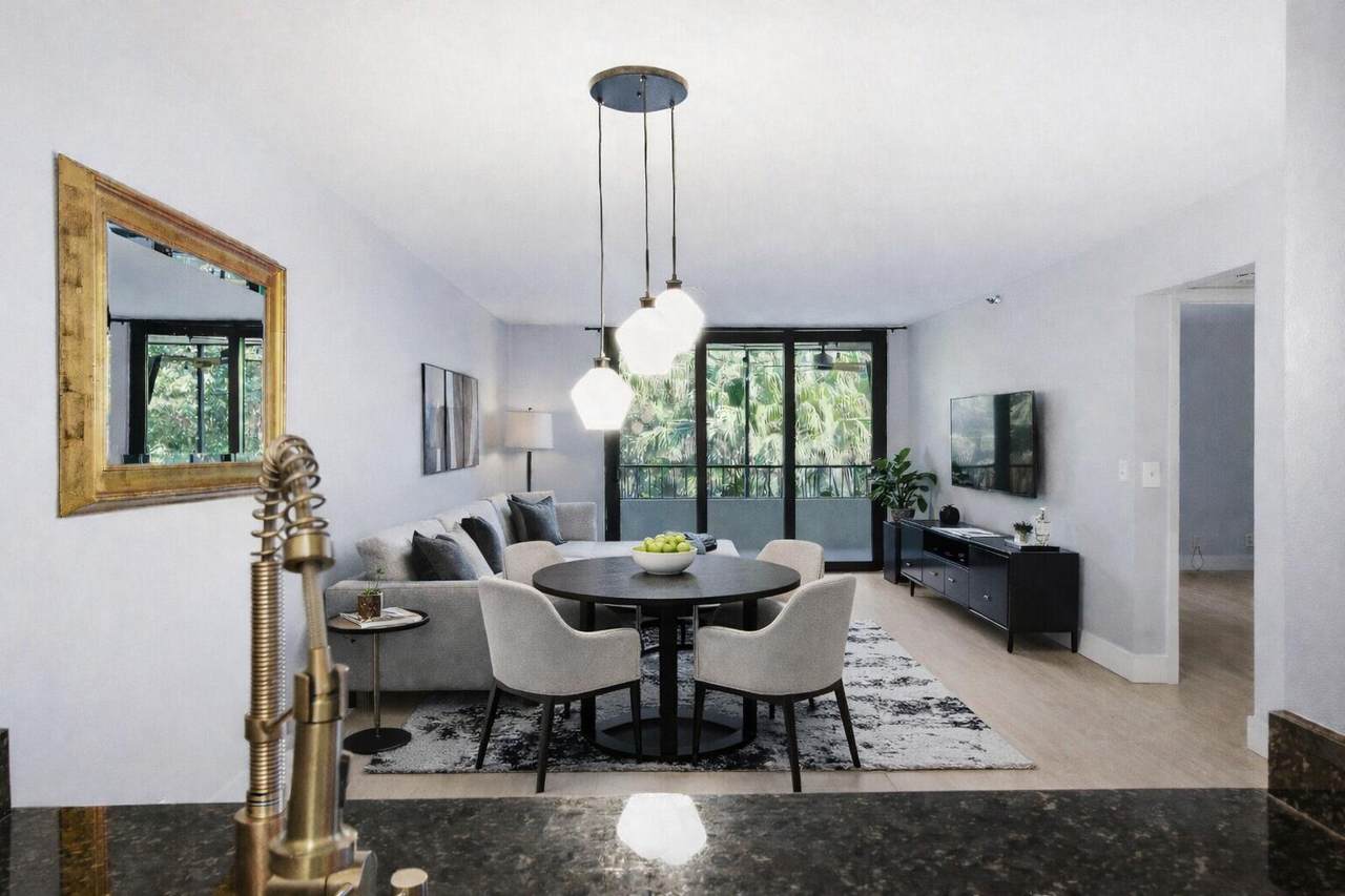 2070 Homewood - Photo 1