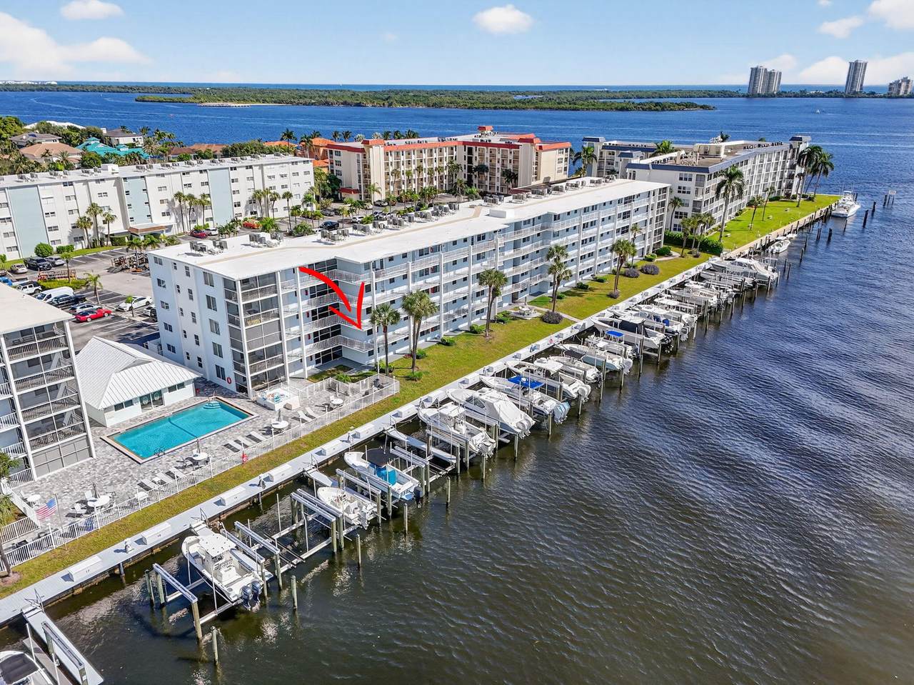 104 Paradise Harbour Boulevard - Photo 1