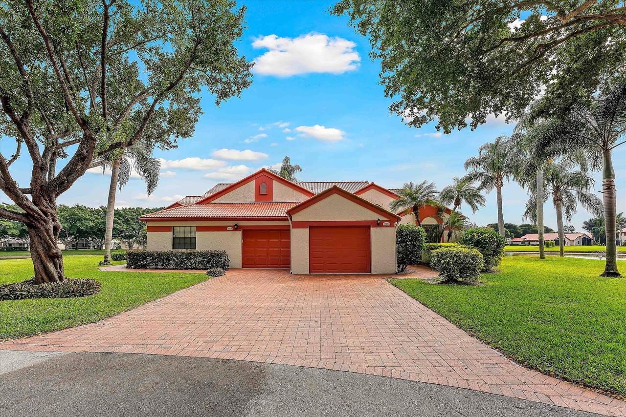 7841 Lexington Club Boulevard - Photo 1