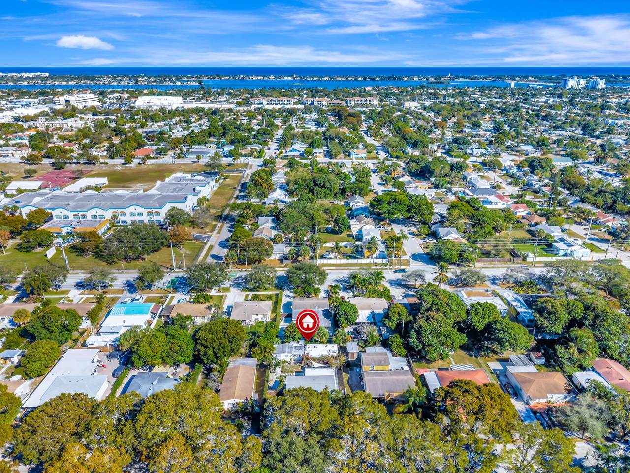 3024 Clyde - Photo 1